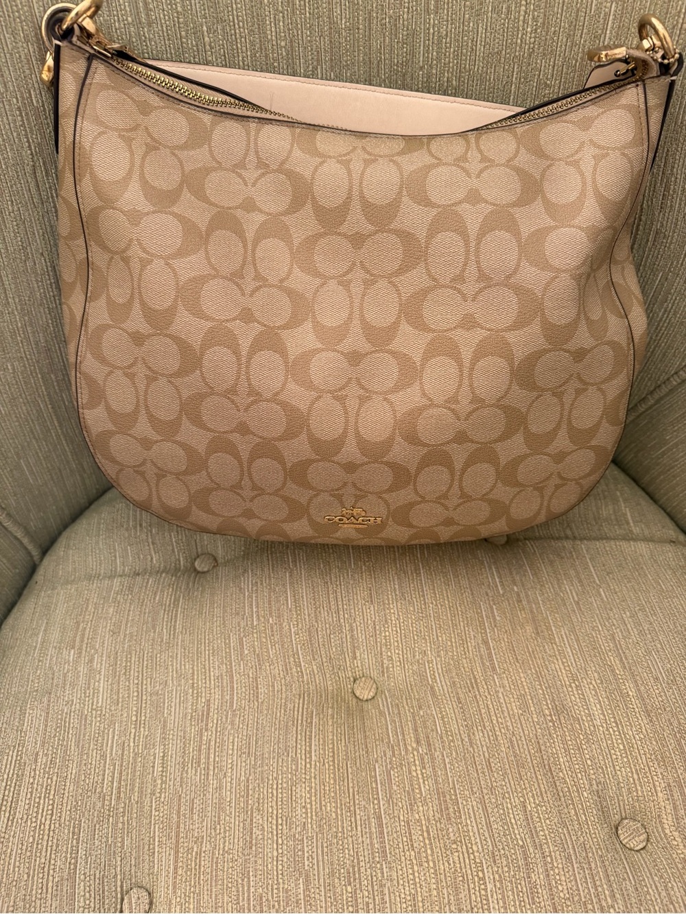 Coach Signature Hobo Shoulder Bag in Khaki and Chalk Trim